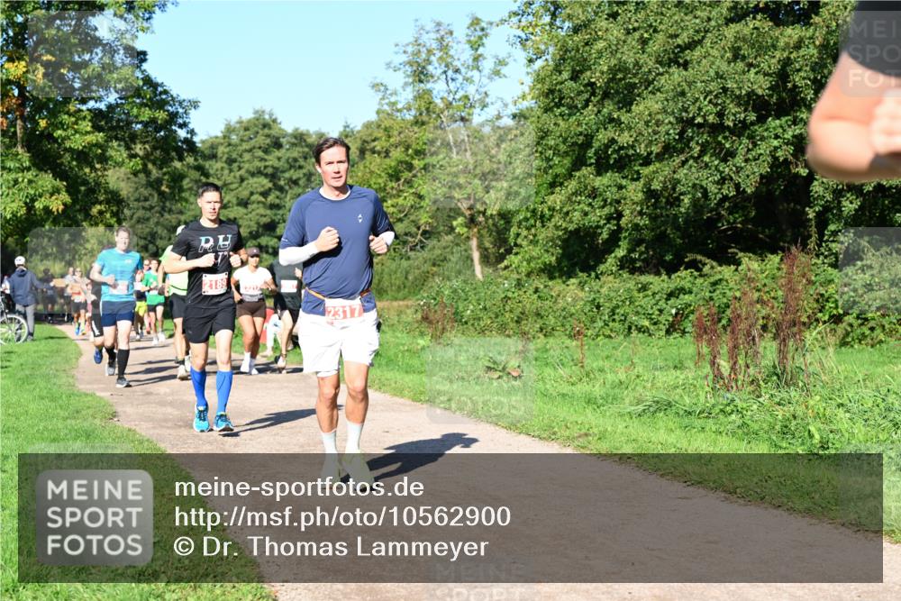 27.09.2026 - 35. Volkslauf durch das schöne Alstertal Dr. Thomas Lammeyer http://msf.ph/oto/10562900 27.09.2026 10:25:14 Laufen 2189 meine-sportfotos.de