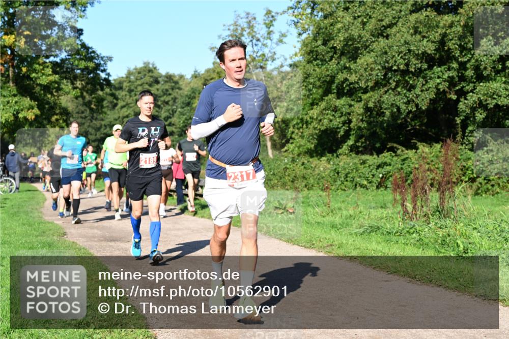 27.09.2026 - 35. Volkslauf durch das schöne Alstertal Dr. Thomas Lammeyer http://msf.ph/oto/10562901 27.09.2026 10:25:15 Laufen 2189, 2317 meine-sportfotos.de