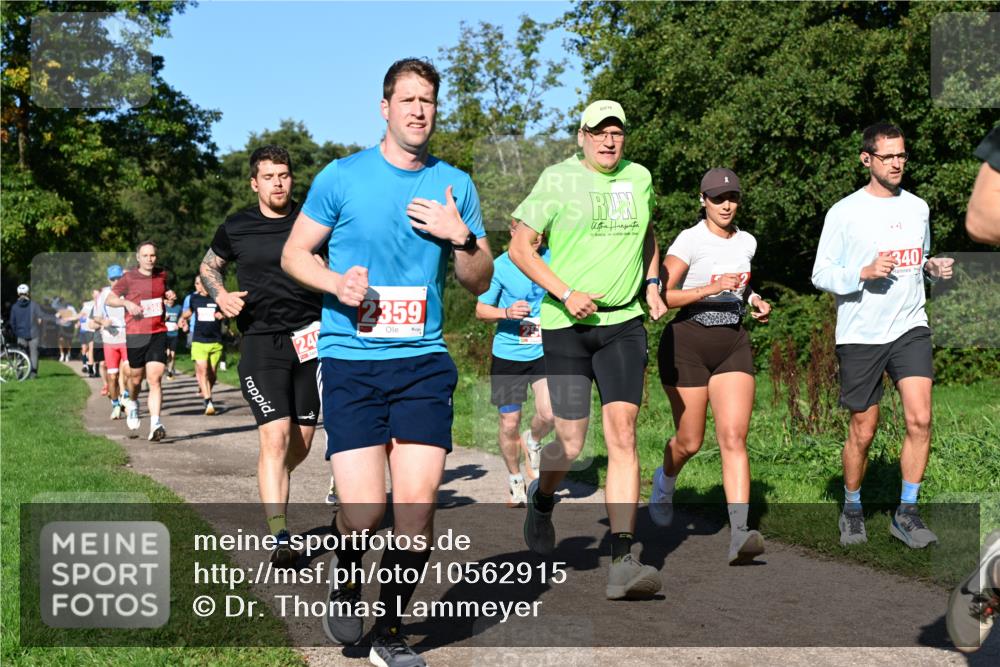 27.09.2026 - 35. Volkslauf durch das schöne Alstertal Dr. Thomas Lammeyer http://msf.ph/oto/10562915 27.09.2026 10:25:19 Laufen 2359, 340 meine-sportfotos.de