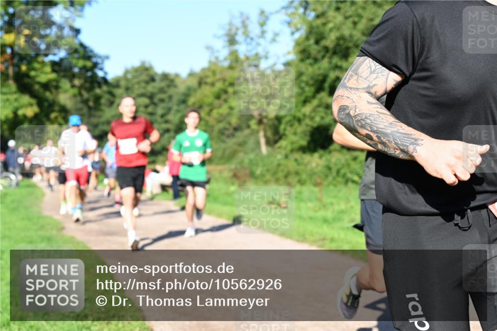 27.09.2026 - 35. Volkslauf durch das schöne Alstertal Dr. Thomas Lammeyer http://msf.ph/oto/10562926 27.09.2026 10:25:21 Laufen  meine-sportfotos.de