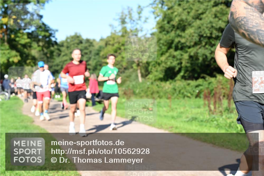 27.09.2026 - 35. Volkslauf durch das schöne Alstertal Dr. Thomas Lammeyer http://msf.ph/oto/10562928 27.09.2026 10:25:21 Laufen 23 meine-sportfotos.de