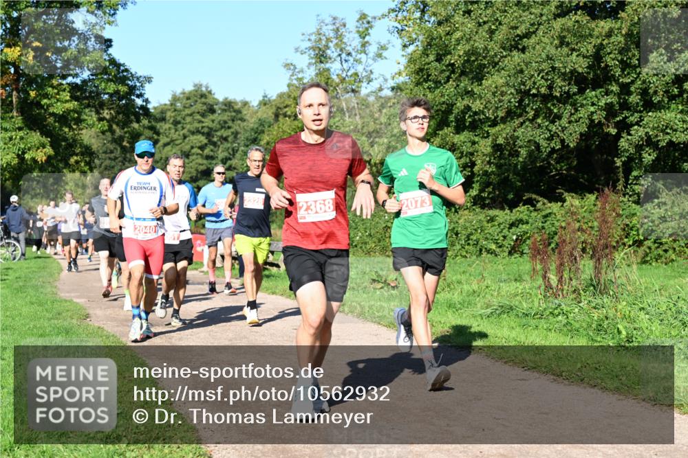27.09.2026 - 35. Volkslauf durch das schöne Alstertal Dr. Thomas Lammeyer http://msf.ph/oto/10562932 27.09.2026 10:25:22 Laufen 2040, 2368, 2073 meine-sportfotos.de