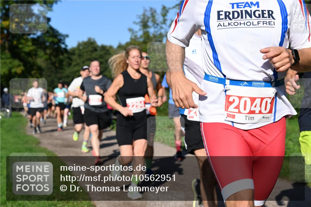 27.09.2026 - 35. Volkslauf durch das schöne Alstertal Dr. Thomas Lammeyer http://msf.ph/oto/10562951 27.09.2026 10:25:25 Laufen 229, 2040 meine-sportfotos.de