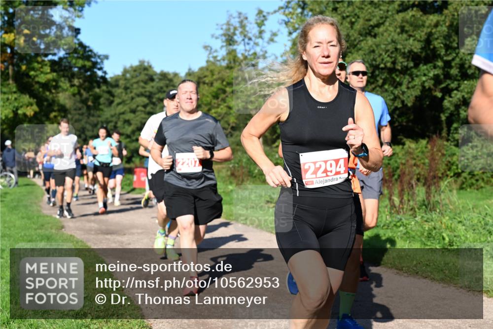 27.09.2026 - 35. Volkslauf durch das schöne Alstertal Dr. Thomas Lammeyer http://msf.ph/oto/10562953 27.09.2026 10:25:26 Laufen 2207, 2294 meine-sportfotos.de