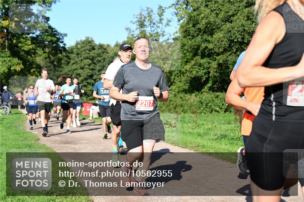 27.09.2026 - 35. Volkslauf durch das schöne Alstertal Dr. Thomas Lammeyer http://msf.ph/oto/10562955 27.09.2026 10:25:27 Laufen 2207 meine-sportfotos.de