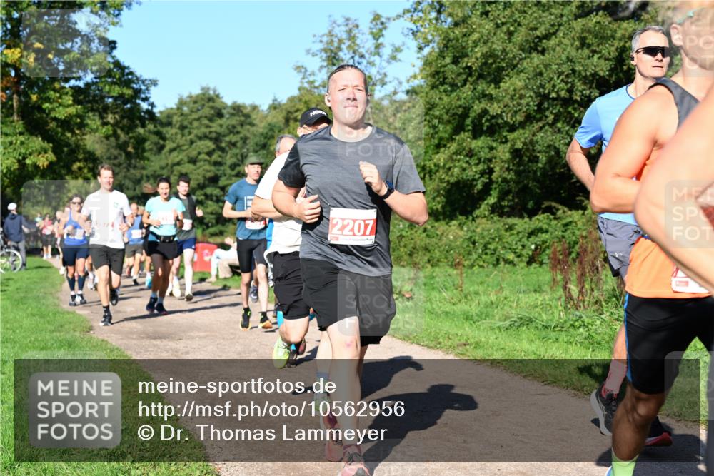 27.09.2026 - 35. Volkslauf durch das schöne Alstertal Dr. Thomas Lammeyer http://msf.ph/oto/10562956 27.09.2026 10:25:27 Laufen 2207 meine-sportfotos.de