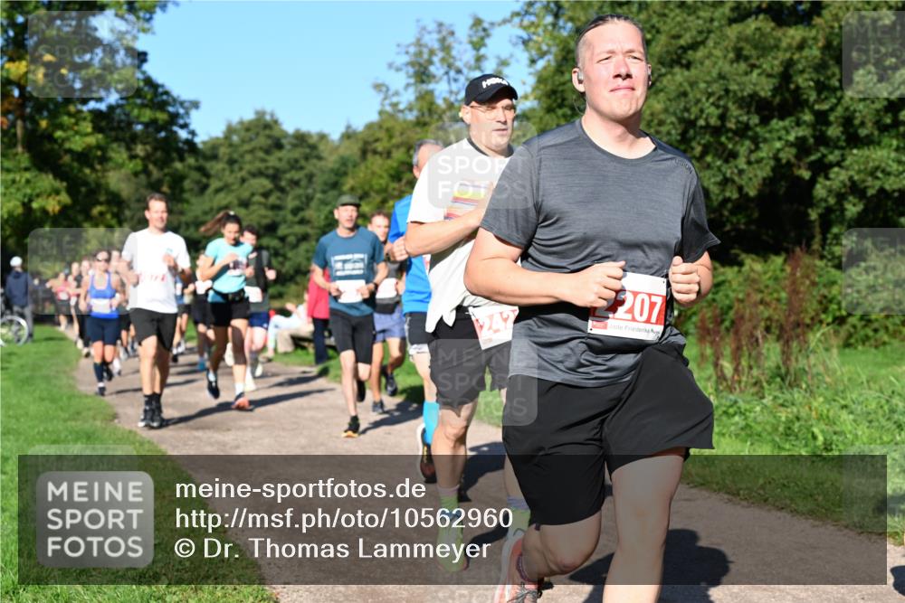 27.09.2026 - 35. Volkslauf durch das schöne Alstertal Dr. Thomas Lammeyer http://msf.ph/oto/10562960 27.09.2026 10:25:27 Laufen 207 meine-sportfotos.de