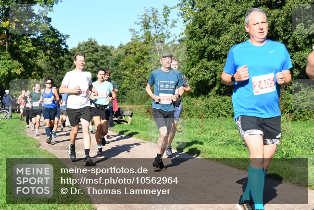 27.09.2026 - 35. Volkslauf durch das schöne Alstertal Dr. Thomas Lammeyer http://msf.ph/oto/10562964 27.09.2026 10:25:29 Laufen 2468, 2979, 2024, 29, 1440, 2405, 072, 198, 2357 meine-sportfotos.de