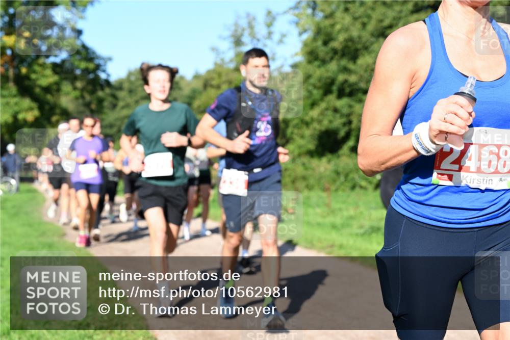 27.09.2026 - 35. Volkslauf durch das schöne Alstertal Dr. Thomas Lammeyer http://msf.ph/oto/10562981 27.09.2026 10:25:33 Laufen 2468 meine-sportfotos.de