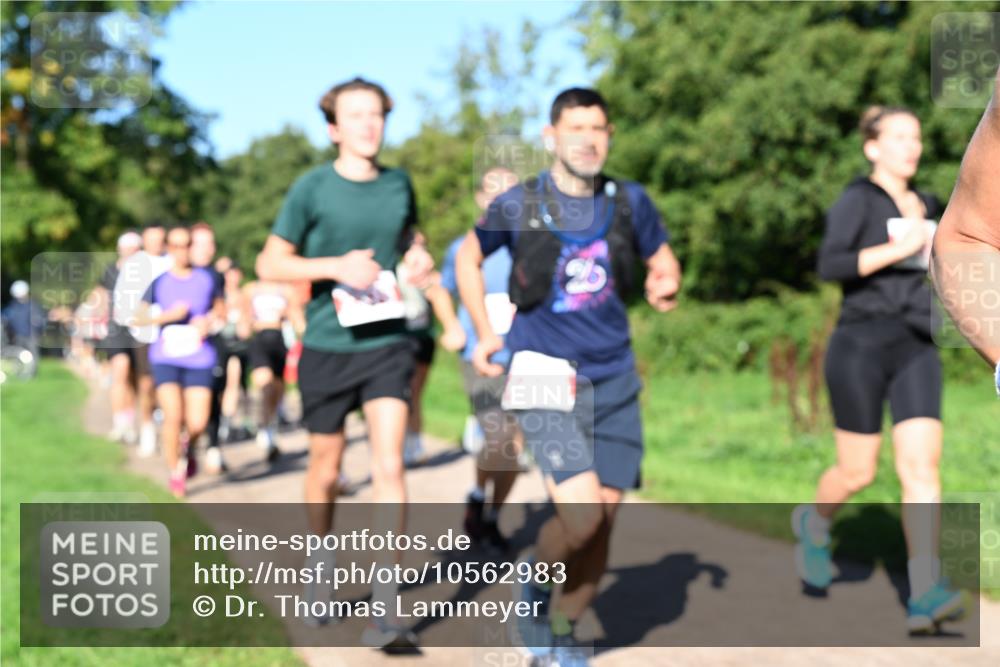 27.09.2026 - 35. Volkslauf durch das schöne Alstertal Dr. Thomas Lammeyer http://msf.ph/oto/10562983 27.09.2026 10:25:33 Laufen  meine-sportfotos.de