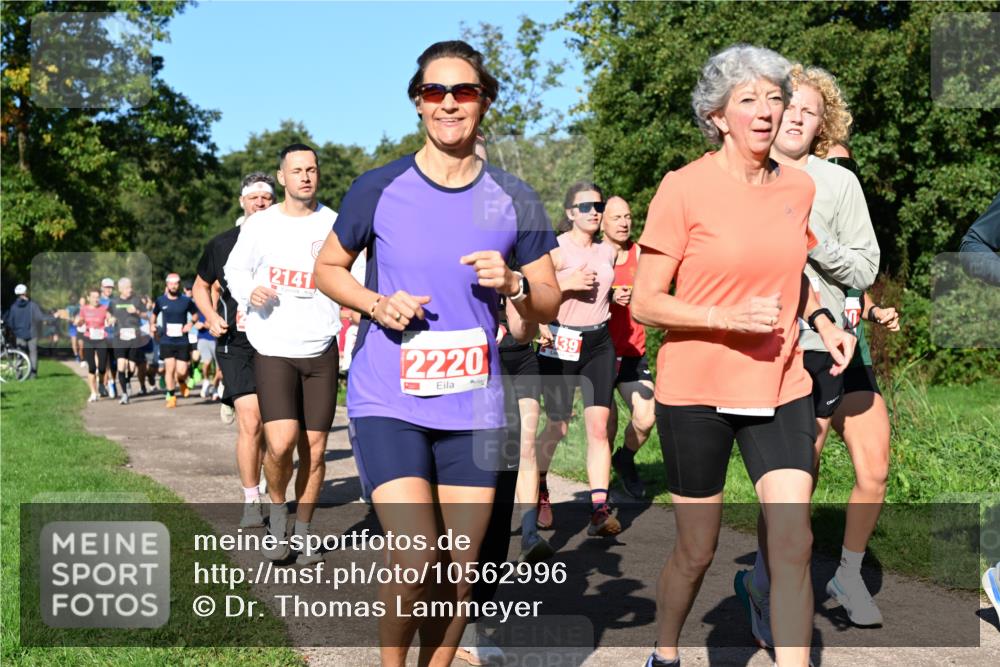 27.09.2026 - 35. Volkslauf durch das schöne Alstertal Dr. Thomas Lammeyer http://msf.ph/oto/10562996 27.09.2026 10:25:36 Laufen 2141, 2220, 39, 10 meine-sportfotos.de