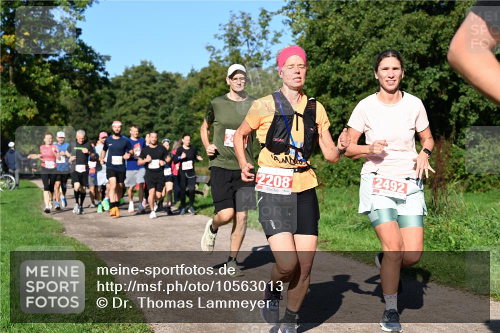 27.09.2026 - 35. Volkslauf durch das schöne Alstertal Dr. Thomas Lammeyer http://msf.ph/oto/10563013 27.09.2026 10:25:38 Laufen 2208, 2492 meine-sportfotos.de