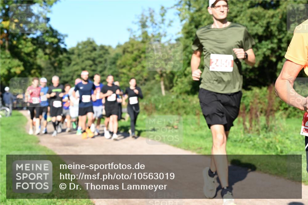 27.09.2026 - 35. Volkslauf durch das schöne Alstertal Dr. Thomas Lammeyer http://msf.ph/oto/10563019 27.09.2026 10:25:39 Laufen  meine-sportfotos.de