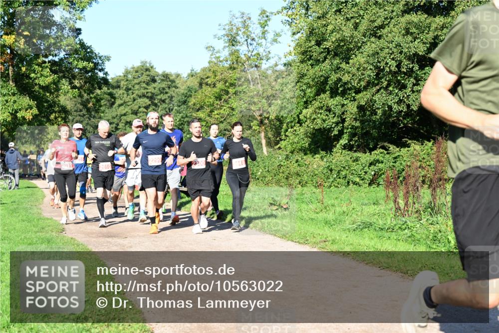 27.09.2026 - 35. Volkslauf durch das schöne Alstertal Dr. Thomas Lammeyer http://msf.ph/oto/10563022 27.09.2026 10:25:40 Laufen 2010, 48 meine-sportfotos.de