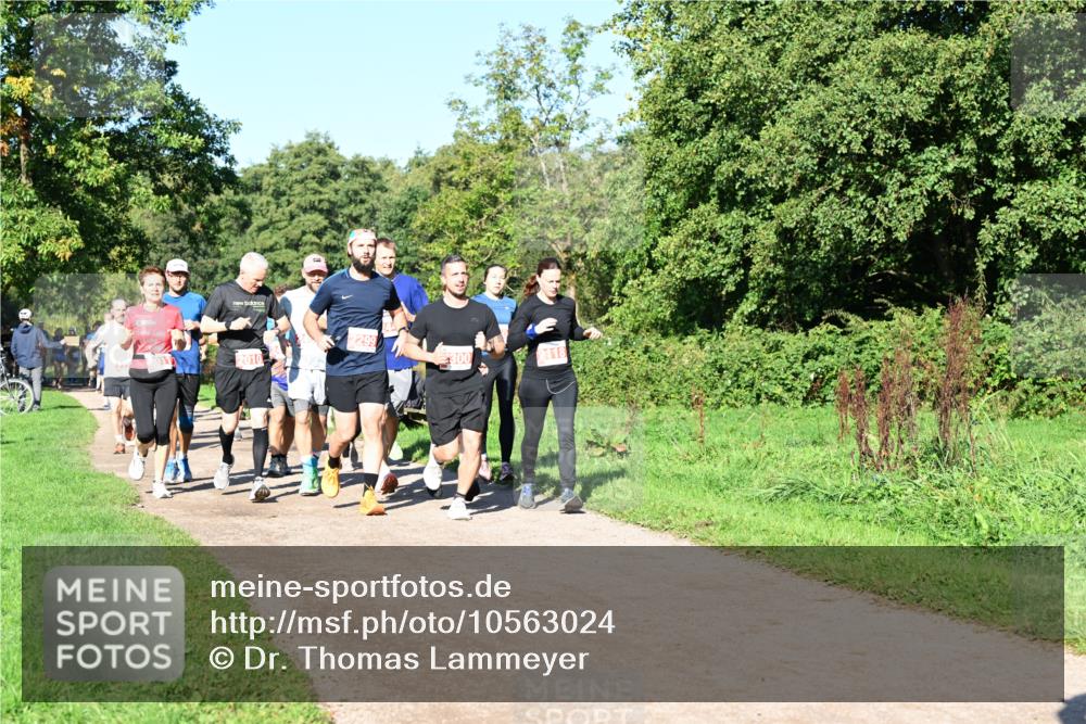 27.09.2026 - 35. Volkslauf durch das schöne Alstertal Dr. Thomas Lammeyer http://msf.ph/oto/10563024 27.09.2026 10:25:40 Laufen 2010, 2299, 300 meine-sportfotos.de
