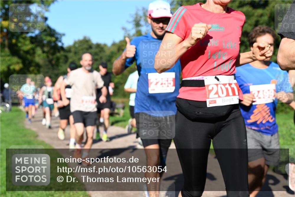 27.09.2026 - 35. Volkslauf durch das schöne Alstertal Dr. Thomas Lammeyer http://msf.ph/oto/10563054 27.09.2026 10:25:45 Laufen 2255, 2011, 23499 meine-sportfotos.de