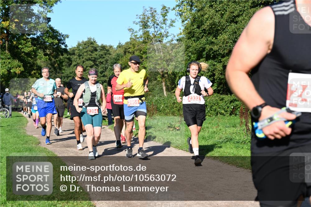 27.09.2026 - 35. Volkslauf durch das schöne Alstertal Dr. Thomas Lammeyer http://msf.ph/oto/10563072 27.09.2026 10:25:48 Laufen 2394, 2352, 2959, 2332, 24 meine-sportfotos.de