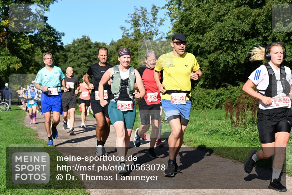 27.09.2026 - 35. Volkslauf durch das schöne Alstertal Dr. Thomas Lammeyer http://msf.ph/oto/10563078 27.09.2026 10:25:49 Laufen 2394, 2352, 2959, 12332 meine-sportfotos.de