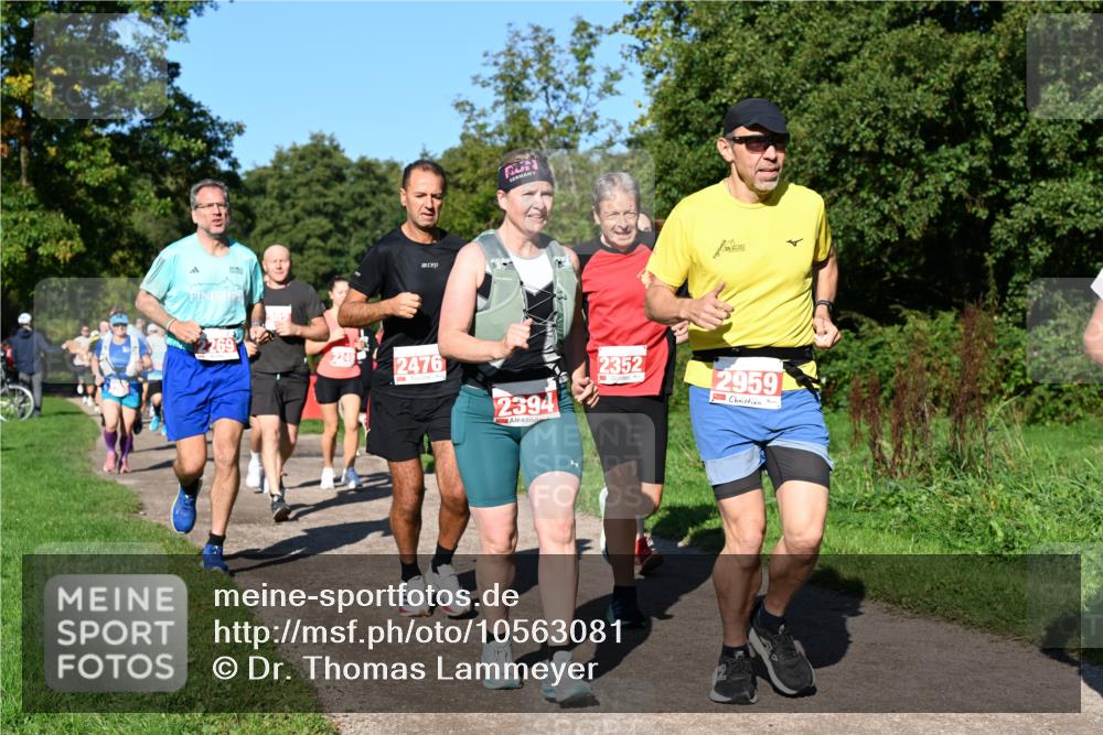 27.09.2026 - 35. Volkslauf durch das schöne Alstertal Dr. Thomas Lammeyer http://msf.ph/oto/10563081 27.09.2026 10:25:49 Laufen 2476, 2394, 2352, 2959, 1 meine-sportfotos.de