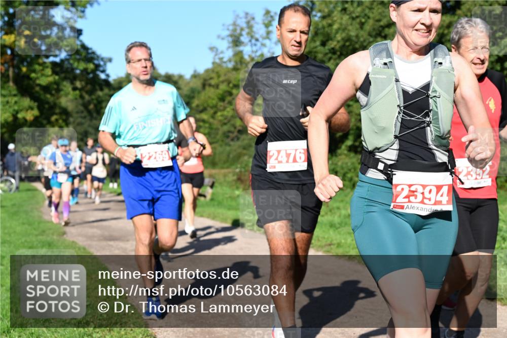 27.09.2026 - 35. Volkslauf durch das schöne Alstertal Dr. Thomas Lammeyer http://msf.ph/oto/10563084 27.09.2026 10:25:50 Laufen 2476, 2394, 2352 meine-sportfotos.de