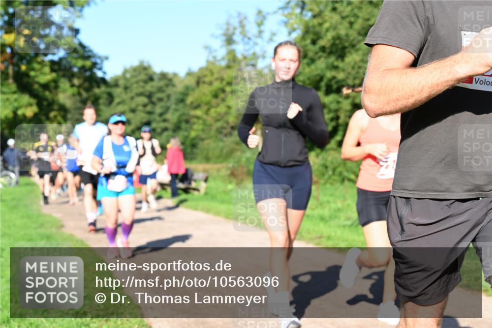 27.09.2026 - 35. Volkslauf durch das schöne Alstertal Dr. Thomas Lammeyer http://msf.ph/oto/10563096 27.09.2026 10:25:53 Laufen  meine-sportfotos.de