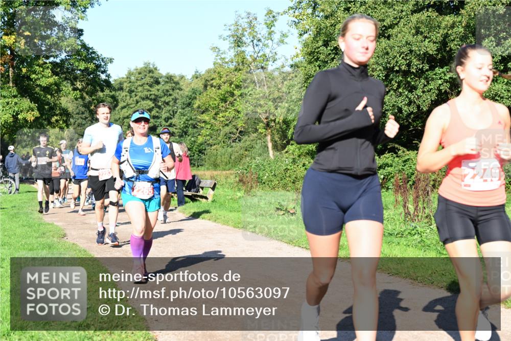 27.09.2026 - 35. Volkslauf durch das schöne Alstertal Dr. Thomas Lammeyer http://msf.ph/oto/10563097 27.09.2026 10:25:53 Laufen 6722, 2265 meine-sportfotos.de