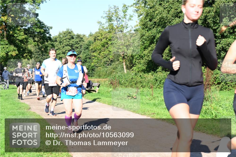 27.09.2026 - 35. Volkslauf durch das schöne Alstertal Dr. Thomas Lammeyer http://msf.ph/oto/10563099 27.09.2026 10:25:54 Laufen  meine-sportfotos.de
