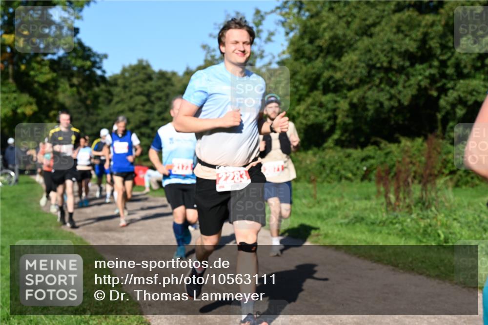 27.09.2026 - 35. Volkslauf durch das schöne Alstertal Dr. Thomas Lammeyer http://msf.ph/oto/10563111 27.09.2026 10:25:56 Laufen 2283 meine-sportfotos.de