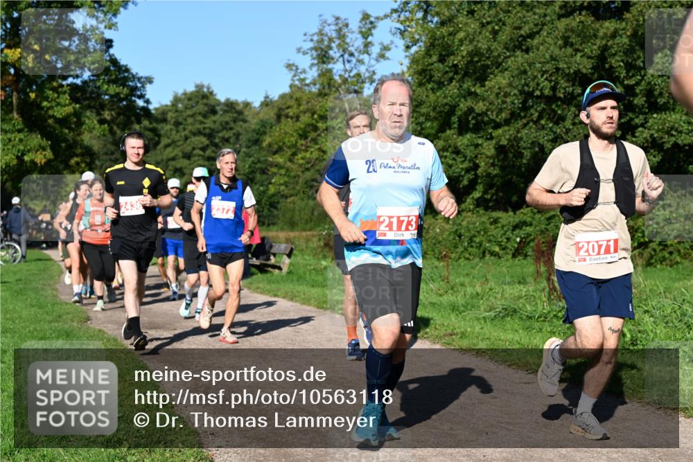 27.09.2026 - 35. Volkslauf durch das schöne Alstertal Dr. Thomas Lammeyer http://msf.ph/oto/10563118 27.09.2026 10:25:57 Laufen 2436, 2372, 9, 2, 2173, 12071 meine-sportfotos.de