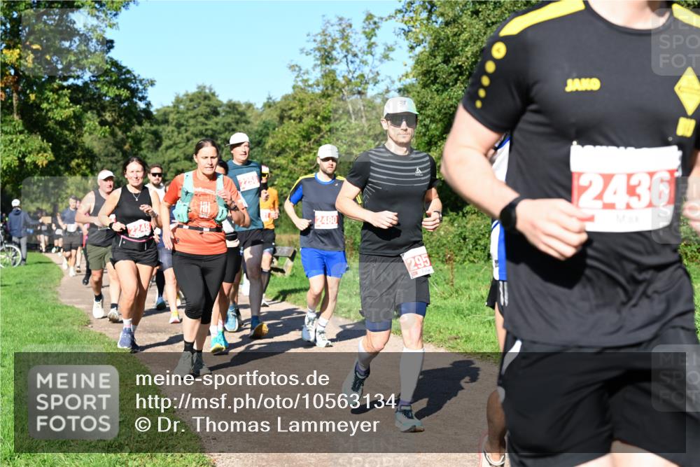 27.09.2026 - 35. Volkslauf durch das schöne Alstertal Dr. Thomas Lammeyer http://msf.ph/oto/10563134 27.09.2026 10:26:00 Laufen 8922, 2480, 295, 2436 meine-sportfotos.de