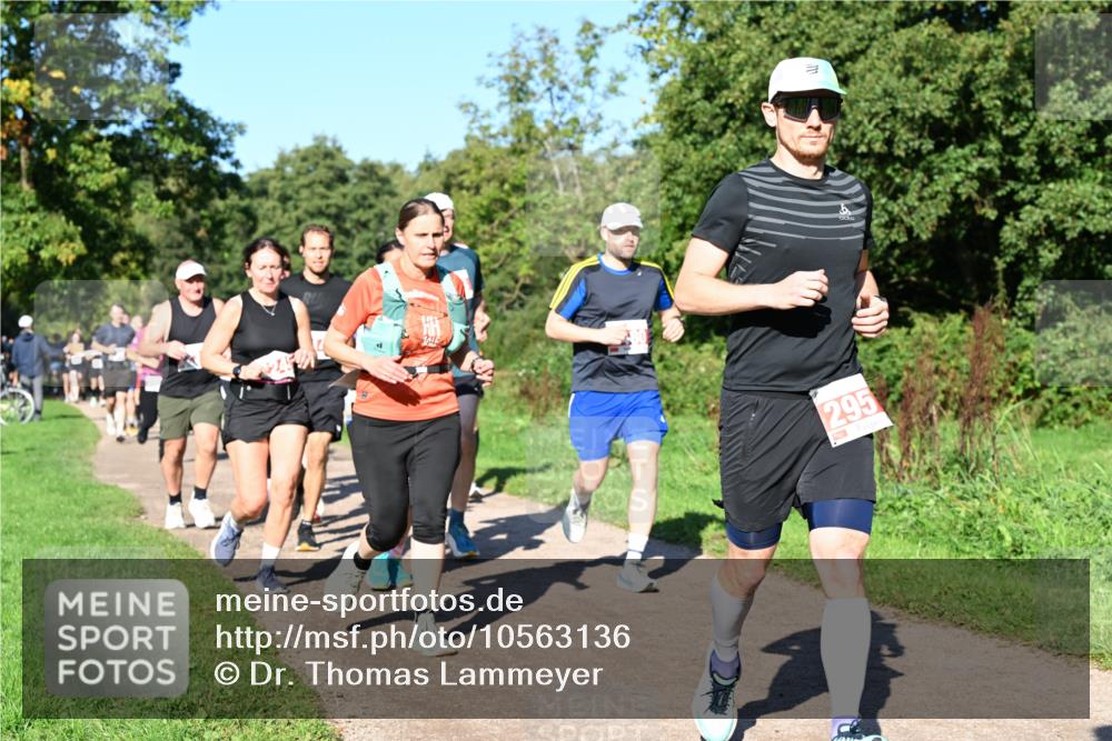 27.09.2026 - 35. Volkslauf durch das schöne Alstertal Dr. Thomas Lammeyer http://msf.ph/oto/10563136 27.09.2026 10:26:00 Laufen 295 meine-sportfotos.de