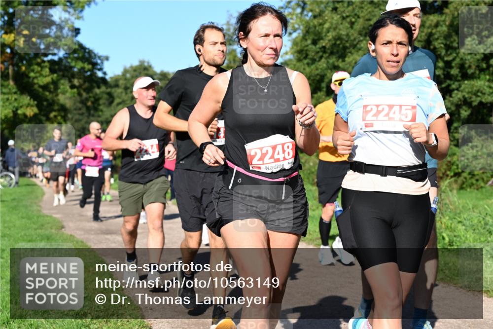 27.09.2026 - 35. Volkslauf durch das schöne Alstertal Dr. Thomas Lammeyer http://msf.ph/oto/10563149 27.09.2026 10:26:02 Laufen 2248, 2245 meine-sportfotos.de