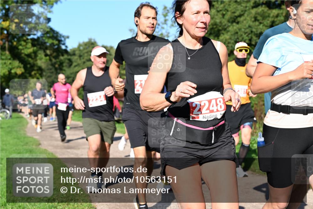 27.09.2026 - 35. Volkslauf durch das schöne Alstertal Dr. Thomas Lammeyer http://msf.ph/oto/10563151 27.09.2026 10:26:03 Laufen 2248 meine-sportfotos.de