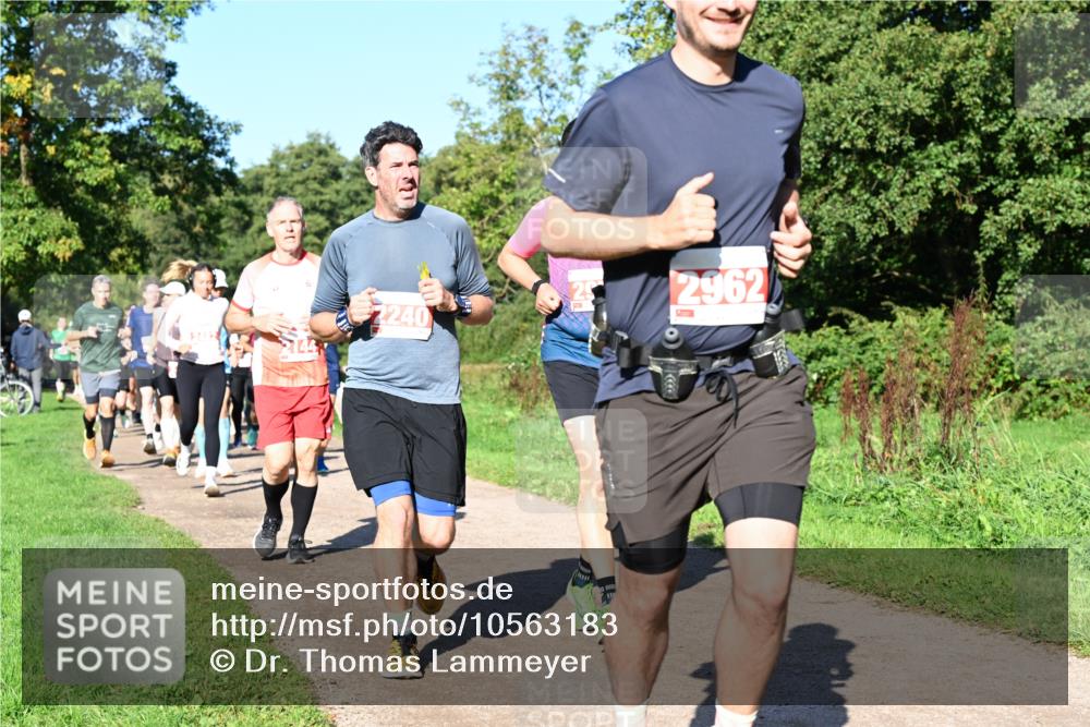 27.09.2026 - 35. Volkslauf durch das schöne Alstertal Dr. Thomas Lammeyer http://msf.ph/oto/10563183 27.09.2026 10:26:09 Laufen 2240, 2962 meine-sportfotos.de