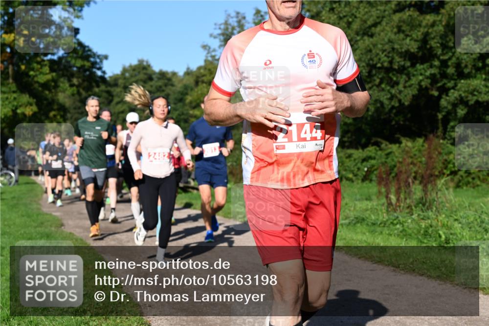 27.09.2026 - 35. Volkslauf durch das schöne Alstertal Dr. Thomas Lammeyer http://msf.ph/oto/10563198 27.09.2026 10:26:11 Laufen 2482, 144, 40 meine-sportfotos.de