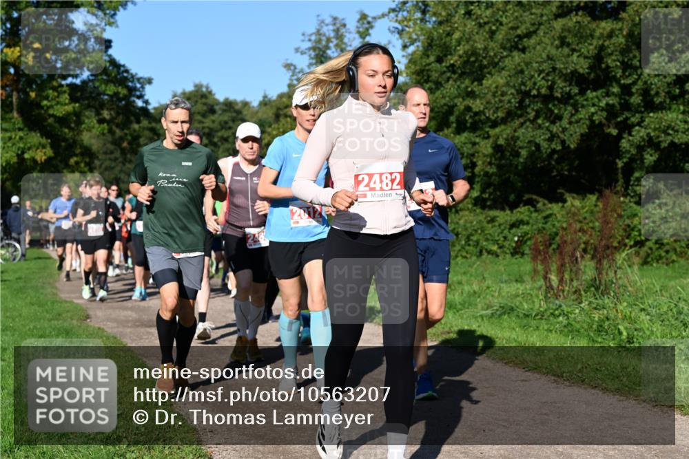 27.09.2026 - 35. Volkslauf durch das schöne Alstertal Dr. Thomas Lammeyer http://msf.ph/oto/10563207 27.09.2026 10:26:12 Laufen 2012, 2482 meine-sportfotos.de