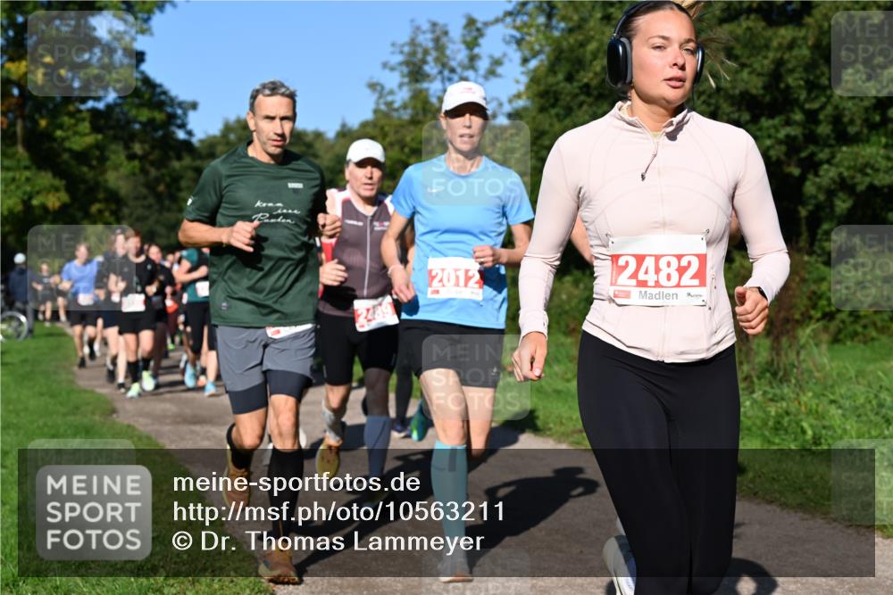 27.09.2026 - 35. Volkslauf durch das schöne Alstertal Dr. Thomas Lammeyer http://msf.ph/oto/10563211 27.09.2026 10:26:13 Laufen 2489, 2012, 2482 meine-sportfotos.de