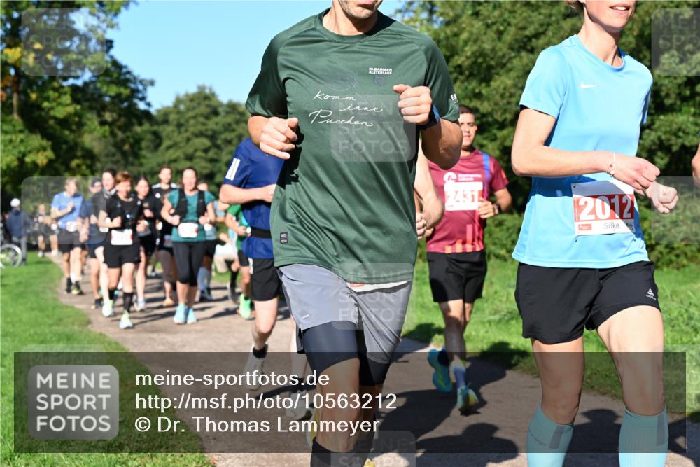 27.09.2026 - 35. Volkslauf durch das schöne Alstertal Dr. Thomas Lammeyer http://msf.ph/oto/10563212 27.09.2026 10:26:14 Laufen 35, 2431, 2012 meine-sportfotos.de