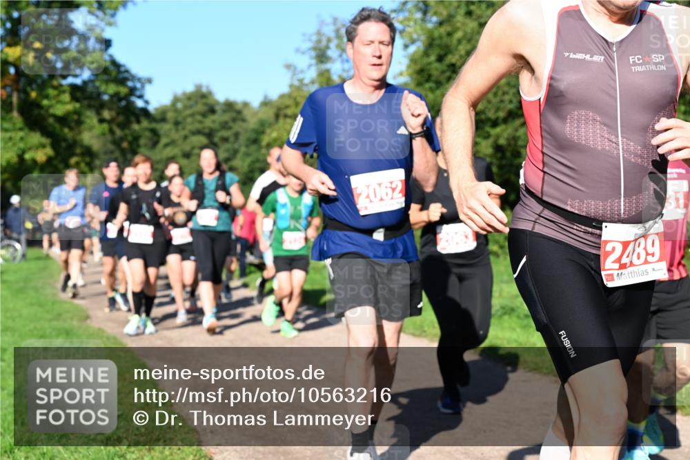 27.09.2026 - 35. Volkslauf durch das schöne Alstertal Dr. Thomas Lammeyer http://msf.ph/oto/10563216 27.09.2026 10:26:15 Laufen 2062, 2489, 31 meine-sportfotos.de