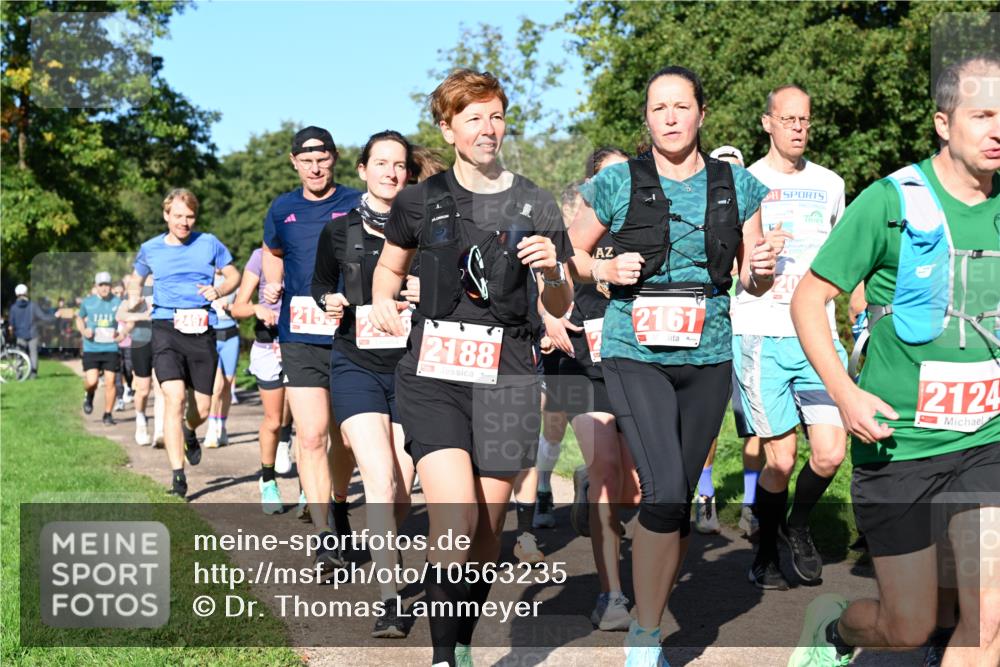 27.09.2026 - 35. Volkslauf durch das schöne Alstertal Dr. Thomas Lammeyer http://msf.ph/oto/10563235 27.09.2026 10:26:18 Laufen 2155, 2188, [, 2161, 20, 2124 meine-sportfotos.de