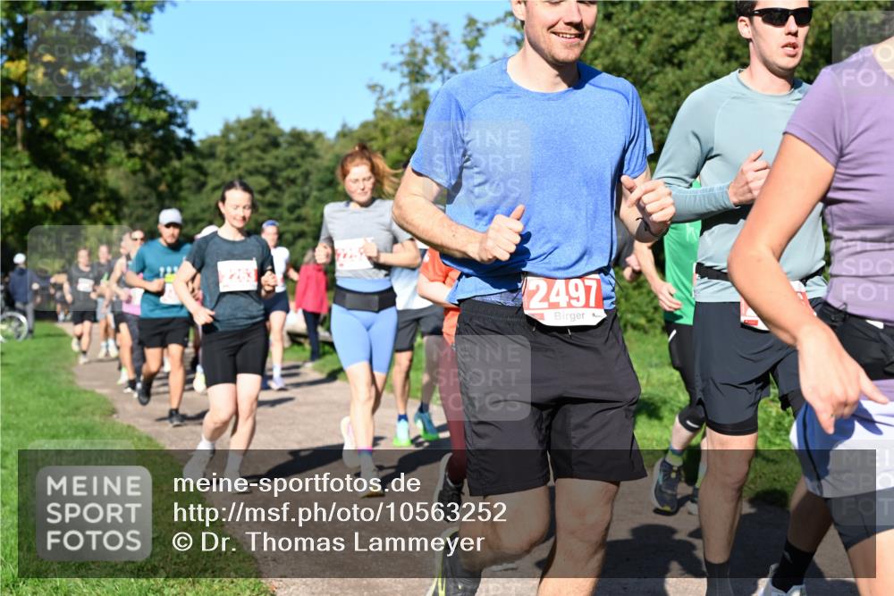 27.09.2026 - 35. Volkslauf durch das schöne Alstertal Dr. Thomas Lammeyer http://msf.ph/oto/10563252 27.09.2026 10:26:21 Laufen 2497 meine-sportfotos.de