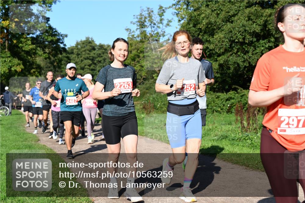 27.09.2026 - 35. Volkslauf durch das schöne Alstertal Dr. Thomas Lammeyer http://msf.ph/oto/10563259 27.09.2026 10:26:22 Laufen 2487, 2030, 2263, 252, 297 meine-sportfotos.de
