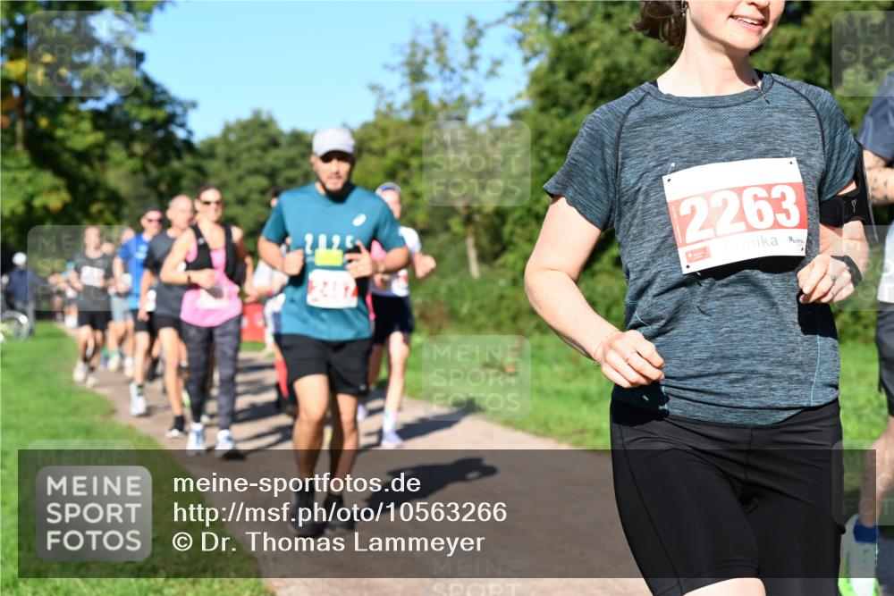 27.09.2026 - 35. Volkslauf durch das schöne Alstertal Dr. Thomas Lammeyer http://msf.ph/oto/10563266 27.09.2026 10:26:23 Laufen 2125, 2263 meine-sportfotos.de