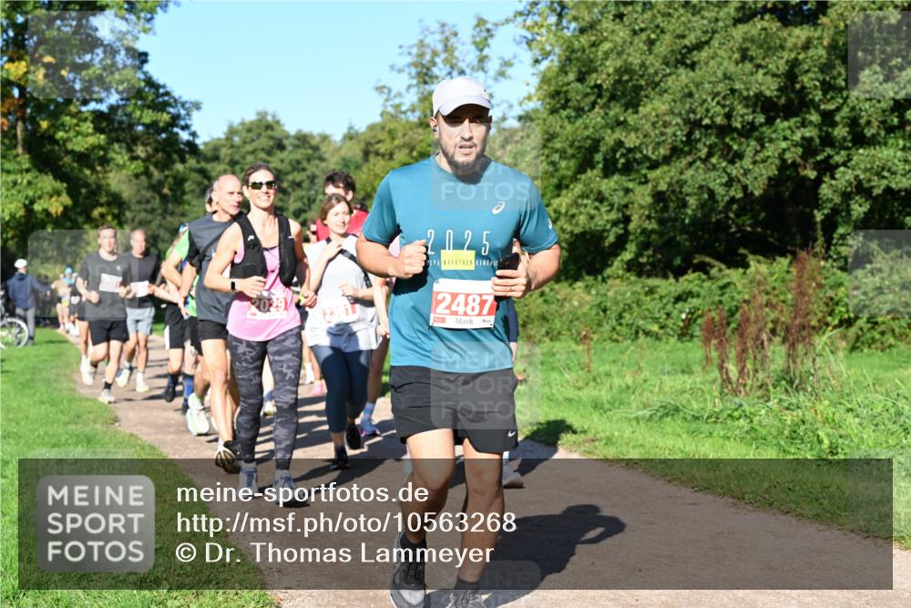 27.09.2026 - 35. Volkslauf durch das schöne Alstertal Dr. Thomas Lammeyer http://msf.ph/oto/10563268 27.09.2026 10:26:24 Laufen 2029, 2025, 2487 meine-sportfotos.de