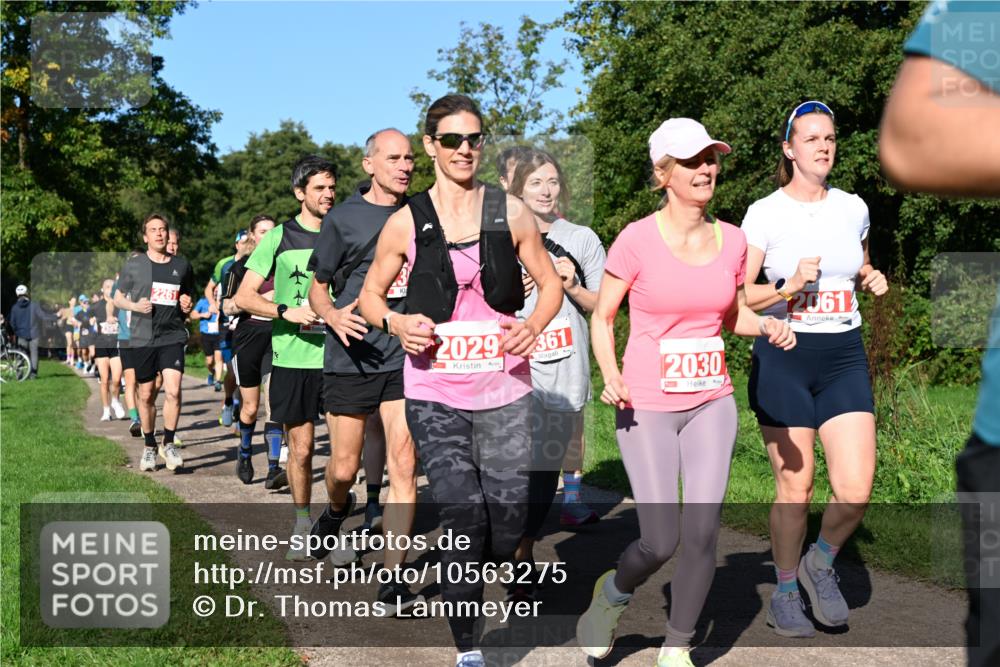27.09.2026 - 35. Volkslauf durch das schöne Alstertal Dr. Thomas Lammeyer http://msf.ph/oto/10563275 27.09.2026 10:26:25 Laufen 2261, 2029, 361, 2030, 2061 meine-sportfotos.de