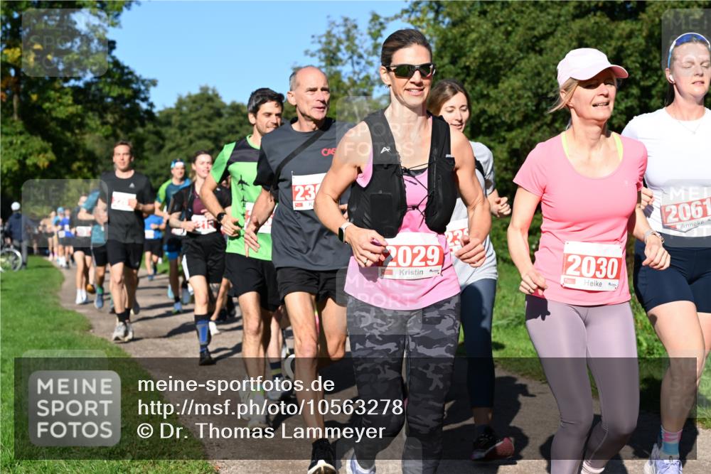 27.09.2026 - 35. Volkslauf durch das schöne Alstertal Dr. Thomas Lammeyer http://msf.ph/oto/10563278 27.09.2026 10:26:25 Laufen 23, 2029, 2030, 0, 2061 meine-sportfotos.de