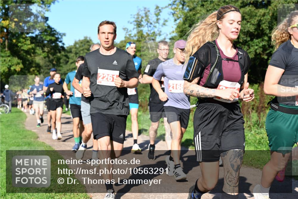 27.09.2026 - 35. Volkslauf durch das schöne Alstertal Dr. Thomas Lammeyer http://msf.ph/oto/10563291 27.09.2026 10:26:28 Laufen 2261, 2168, 100 meine-sportfotos.de