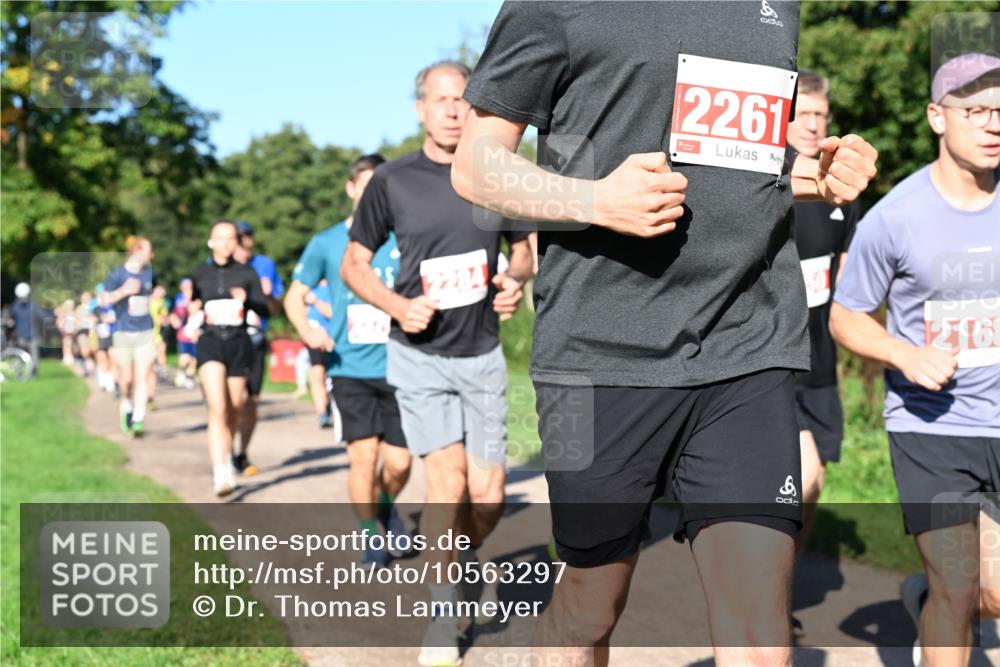 27.09.2026 - 35. Volkslauf durch das schöne Alstertal Dr. Thomas Lammeyer http://msf.ph/oto/10563297 27.09.2026 10:26:29 Laufen 2261, 2168 meine-sportfotos.de