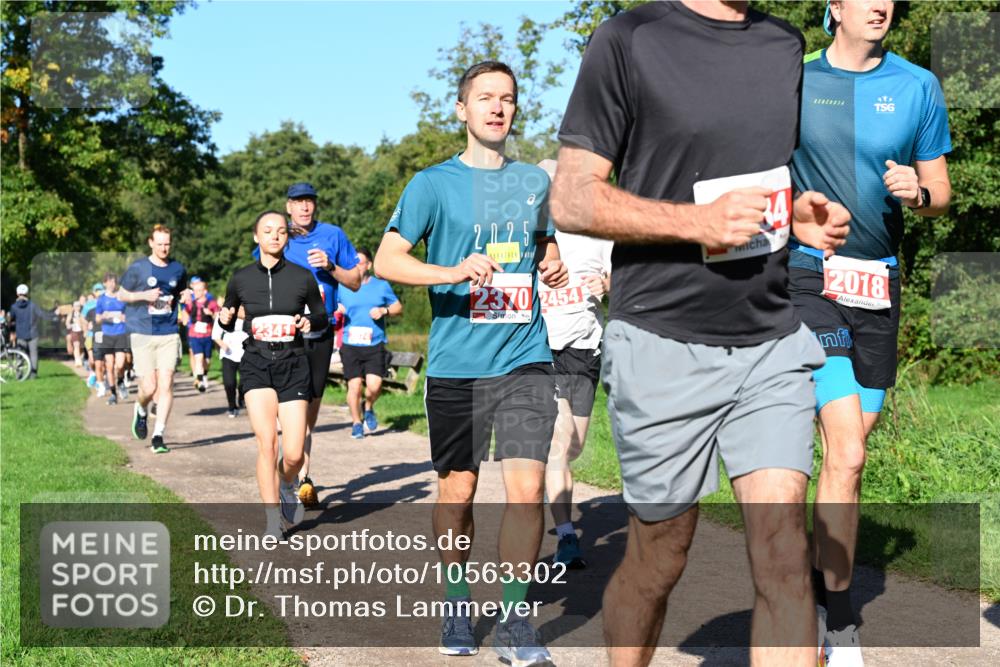 27.09.2026 - 35. Volkslauf durch das schöne Alstertal Dr. Thomas Lammeyer http://msf.ph/oto/10563302 27.09.2026 10:26:30 Laufen  meine-sportfotos.de