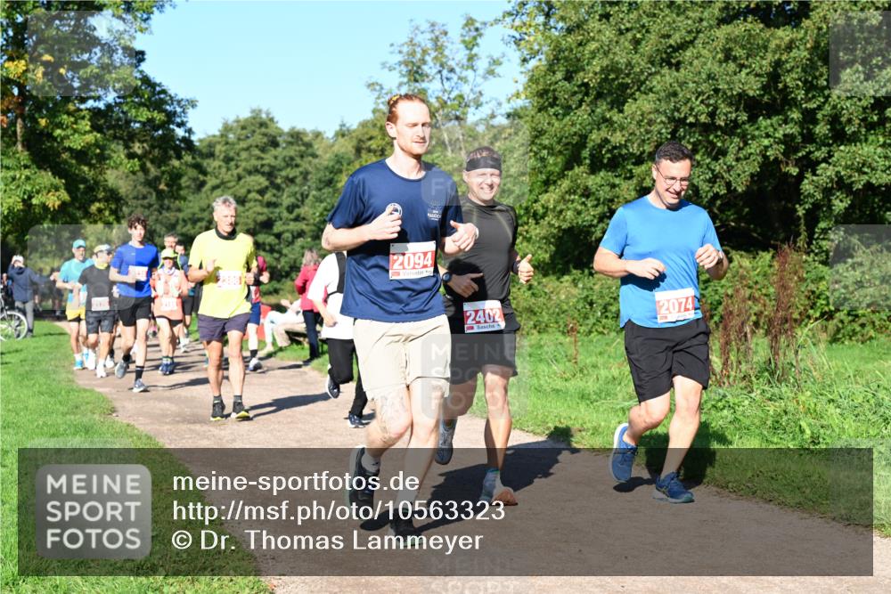 27.09.2026 - 35. Volkslauf durch das schöne Alstertal Dr. Thomas Lammeyer http://msf.ph/oto/10563323 27.09.2026 10:26:33 Laufen 2386, 2094, 2402, 2074 meine-sportfotos.de